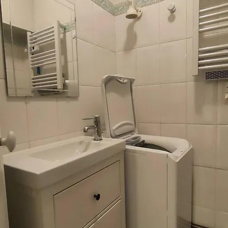 2/4 Pers Proche Centre Et Telecabine - Fr-1-234-334 Apartament